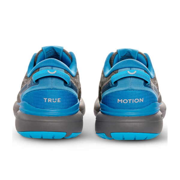 motion running shoes bath