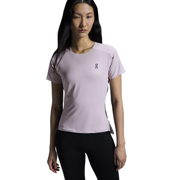 On Women's Performance-T - Mauve/Eclipse